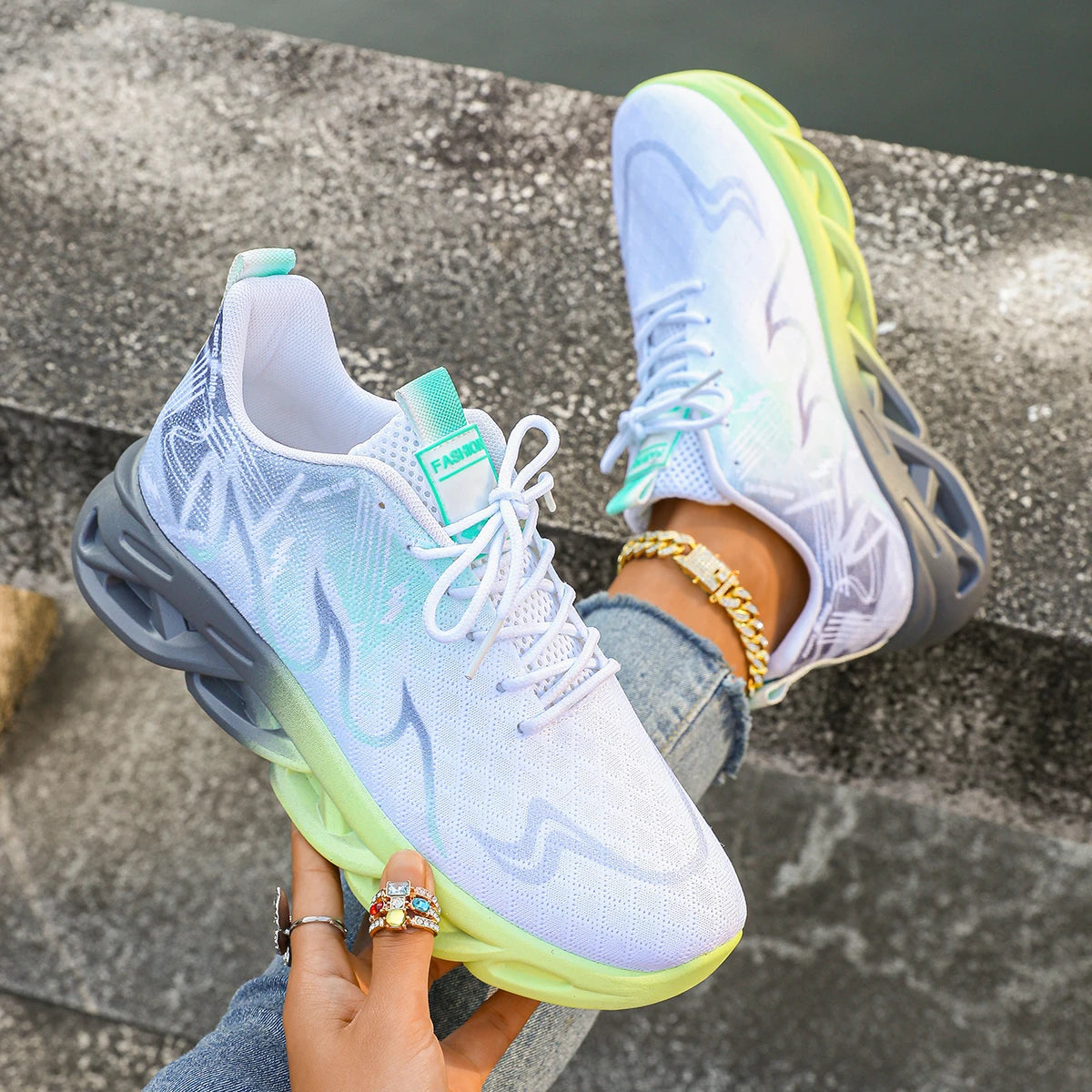 Women Lightweight Sneakers